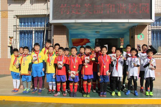 一位中国教练的青训观察：“留洋”首先争取稳定出场